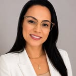 Dra. Luciana Lourenço